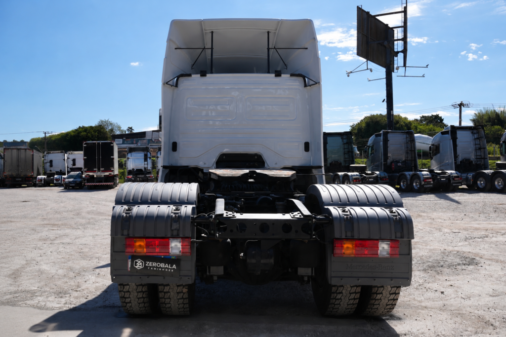MERCEDES-BENZ AXOR 1933 4X2